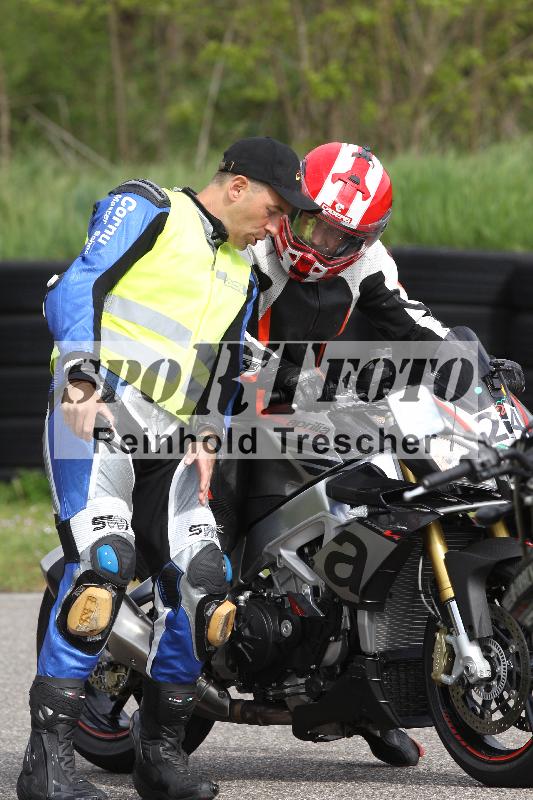 Archiv-2025/10 23.04.2025 Cornu Master School ADR/rot-rouge/24